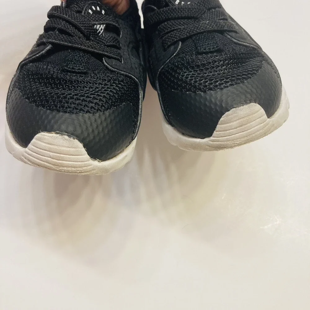 Nike Air Huarache‎ Run Toddler Shoes Black White 859594-002 Size 5C Slip On